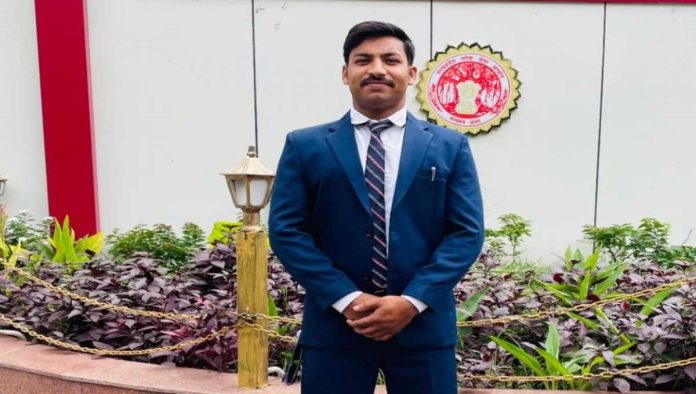 MPPSC स्पोर्ट्स ऑफिसर परीक्षा में 43वीं रैंक हासिल करने वाले बड़वाह के शिव मुवेल